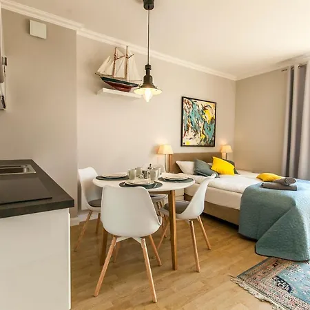 Apartament Z Parkingiem Przy Plazy Σόποτ